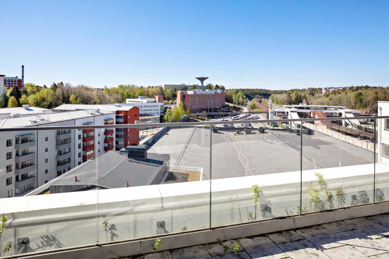 Forenom Hotel Flemingsberg - 10Min From Aelvsjoe Huddinge Exterior foto